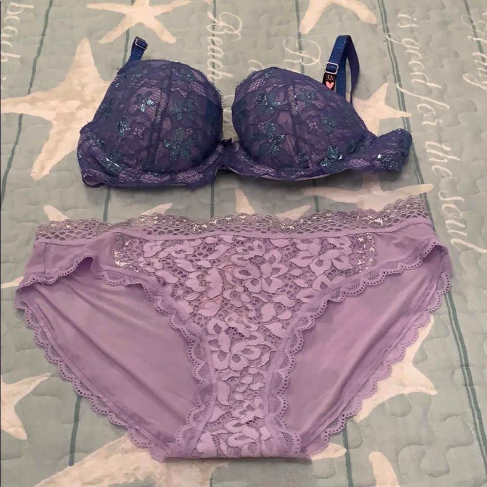 NWT Set of Victoria’s Secret Bra and Panties